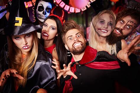 2016's Best Halloween Costumes Offer Something for Everyone