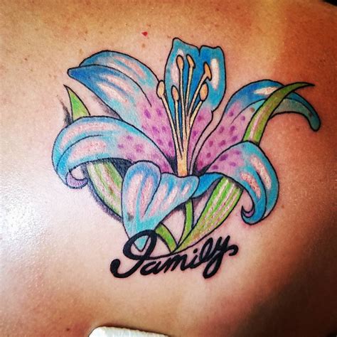 80+ Lily Flower Tattoo Designs & Meaning - Tenderness & Luck (2019)