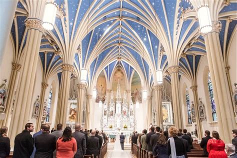 A Catholic Wedding Ceremony: What to Expect During Mass