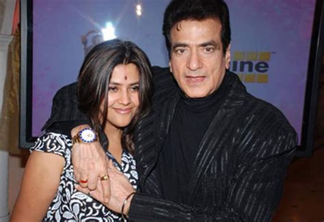 Ekta Kapoor posed with her father Jeetendra | Veethi