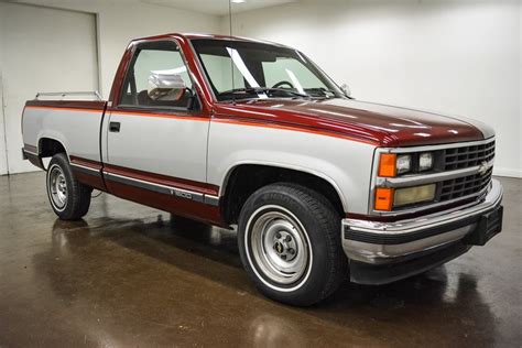 1989 Chevy Silverado Interior