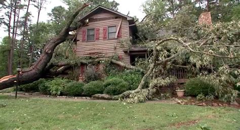 Severe weather leaves 1 dead, tens of thousands without power in North ...