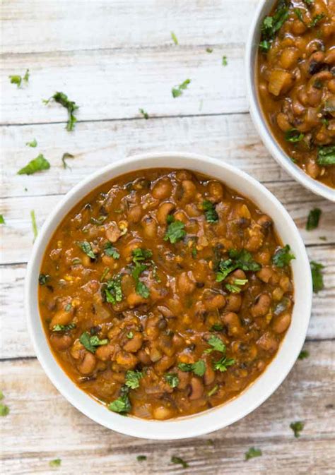 Best Vegan Black Eyed Peas Recipe: Easy & Homemade 2023