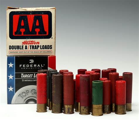 #4015: A LOT OF 12 GAUGE SHOTGUN SHELLS