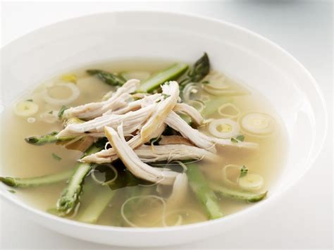 Clear Broth with Chicken and Vegetables Recipe | EatSmarter