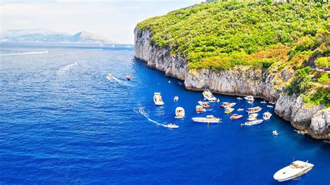 Discover The Blue Grotto – The Island of Capri, Italy – TRAVOH