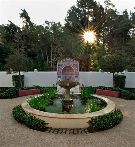 Seeing the Villa Gardens in a Different Light | Getty Iris