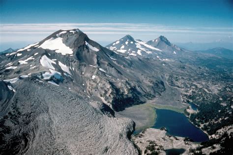 The Volcanoes of the Three Sisters Area, Oregon | VolcanoCafe