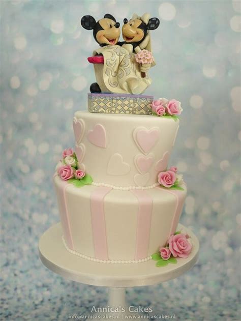 Sweet Minnie and Mickey weddingcake - Decorated Cake by - CakesDecor