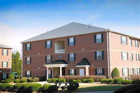 Spring Garden - 2119 Spring Garden St | Greensboro, NC Apartments for Rent | Rent.