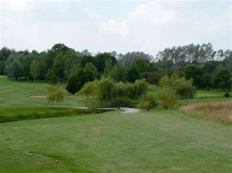 Aylesbury Vale Golf Club | Go&Golf