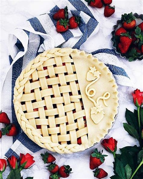 138 Best images about Pastry Crimping & Pie Decoration ⊛ on Pinterest | Lattice pie crust ...