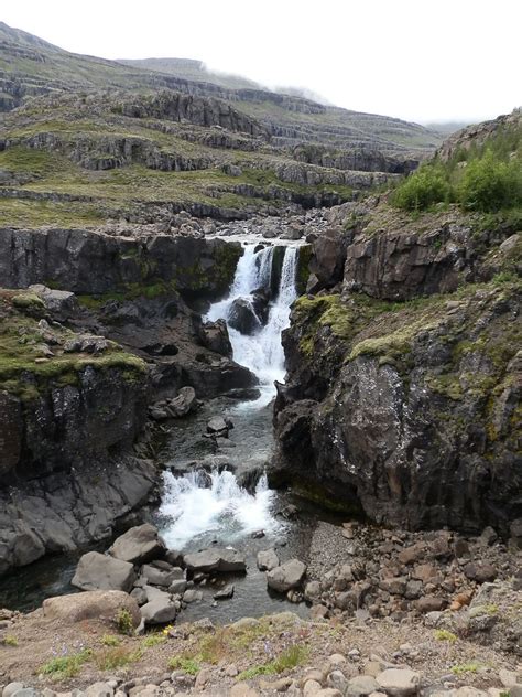 Fossárfoss (Sveinstekksfoss) - Austurland, Iceland - World of Waterfalls