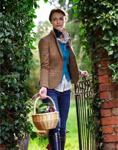 thatcountrybird: “ Love this look. ” | English country fashion, Country fashion, Style