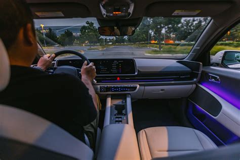 The 2023 Hyundai Ioniq 6’s interior lighting might cheer you up - Ars Technica