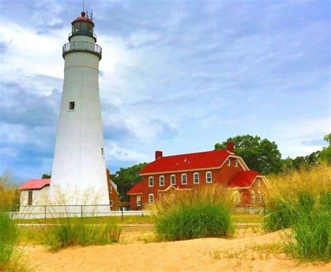 Lake Huron Lighthouses (MAP): 19 Must-Visit Lighthouses - My Michigan ...