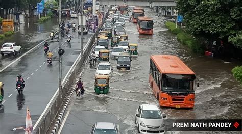 Delhi: Heavy rain hits traffic movement in several parts of city | Delhi News