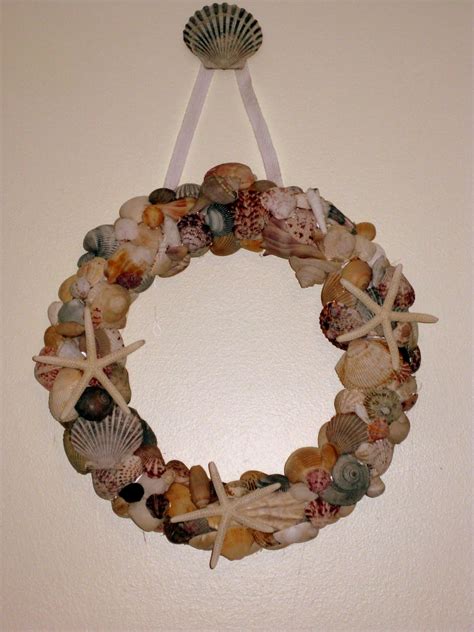 Memories & More: Sea Shell Wreath