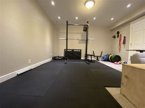 How to Have a Safe Home Gym on Carpet Floors - Home Gym Life