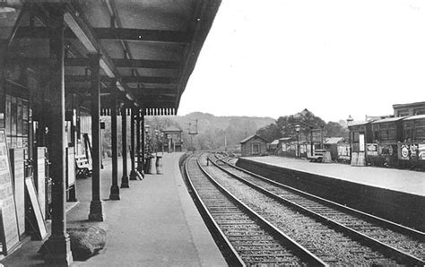 Disused Stations: Oxted Station