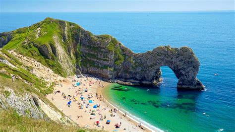 Can Dogs Go On Durdle Door Beach