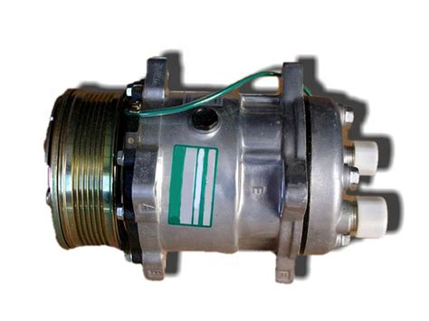 WG1095139011 Truck Engine Parts Air Conditioner Compressor