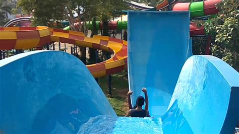 Children enjoying water ride @ Fantacy Park Malampuzha, Palakkad - YouTube