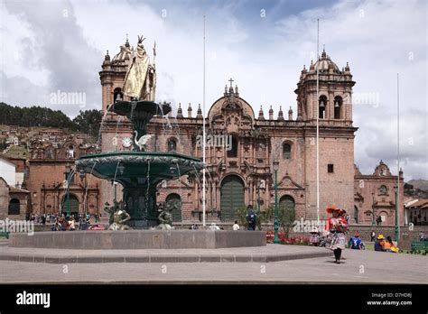 Cusco cathedral gold hi-res stock photography and images - Alamy