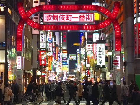 Kabukicho: Shinjuku’s Red Light District Ultimate Guide