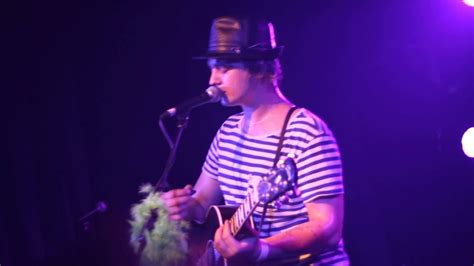 Peter Doherty - Barcelona 2013 "Can't Stand Me Now" - YouTube