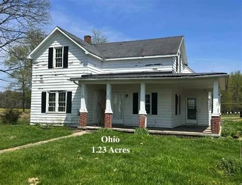 Circa 1906 Ohio Farmhouse on 1.23 Country Acres Under $100K - Old Houses Under $100K | Farmhouse ...