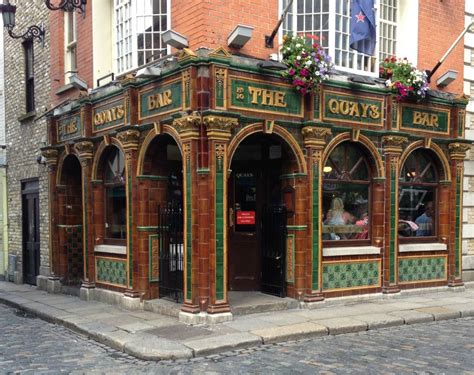 The Quays Irish Restaurant in Dublin | Victorian Architecture