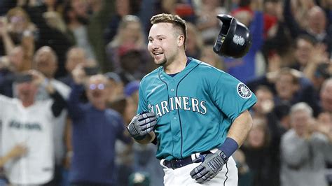 Cal Raleigh's walkoff highlights how important he's become to Mariners ...