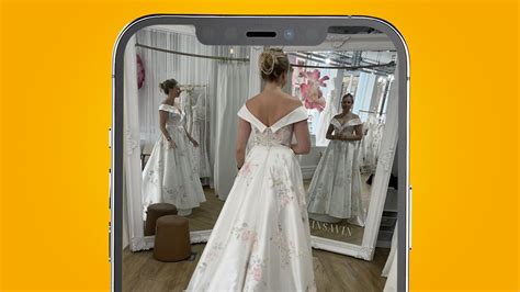 Mystery solved: the viral 'glitch in the Matrix' iPhone wedding photo ...