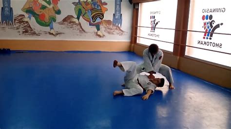 Heian Godan Oyo Bunkai - YouTube