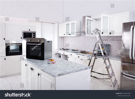 568 Installing Kitchen Hob Images, Stock Photos & Vectors | Shutterstock