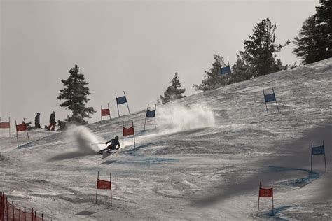 Palisades Tahoe Avalanche Photos, Videos as Rescuers Search For Skiers ...