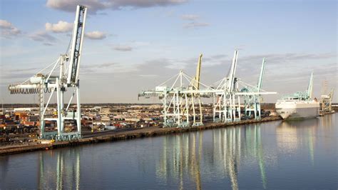 Jacksonville Port Gets New Post-Panamax Cranes