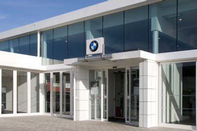 Bmw car dealers