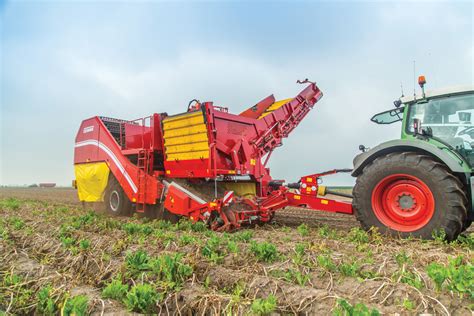 Grimme offers up EVO 290 potato harvester