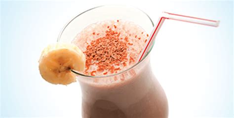 Diabetic Breakfast Smoothie Recipe from Glucerna | Chocolate-Banana