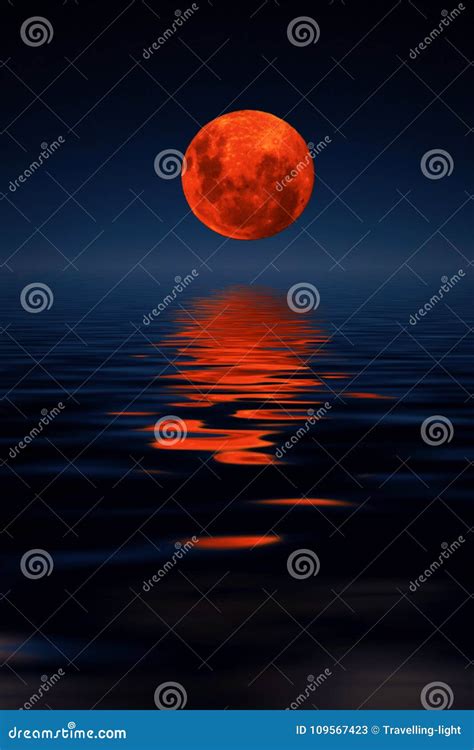 Blood Moon Reflected in Water Stock Image - Image of mysterious ...