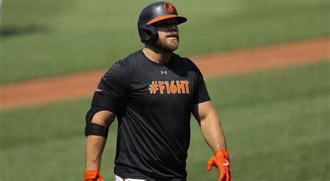 Orioles' Chris Davis out for season after hip surgery