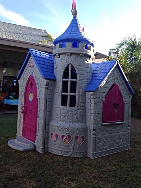 Disney Princess Wonderland Castle Playhouse