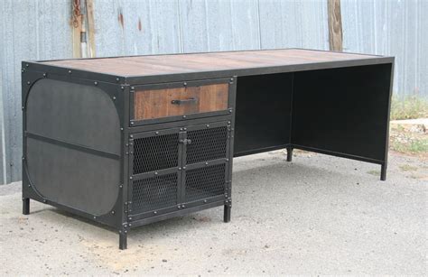 Industrial Desk – Combine 9 | Industrial Furniture