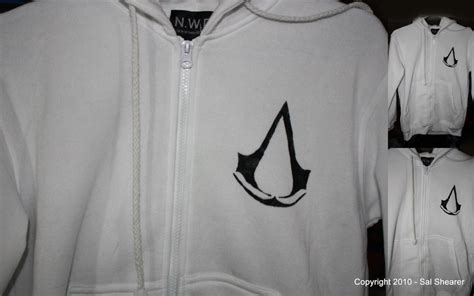 Assassin's Creed Hoodie by Saldemonium on DeviantArt