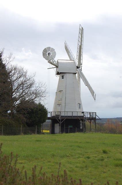 Woodchurch Windmill © Julian P Guffogg cc-by-sa/2.0 :: Geograph Britain and Ireland