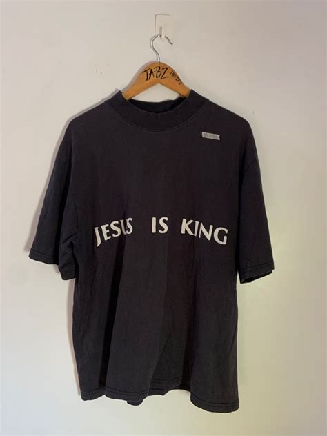 Jesus is king on Carousell