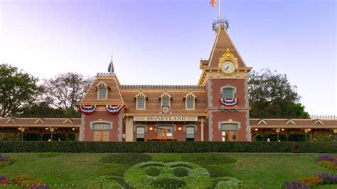 Disneyland announces exclusive ticket offer for Southern California ...