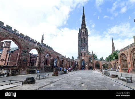 Coventry Cathedral Ruins Stock Photo - Alamy